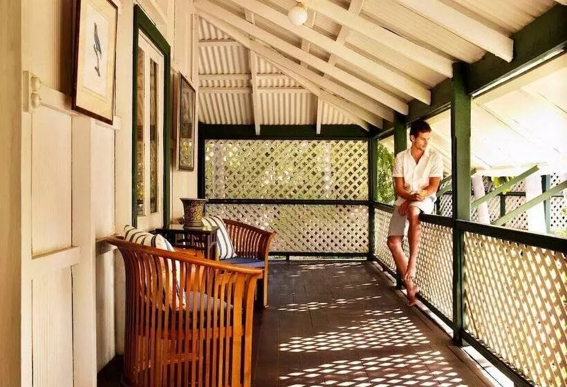 スタンダードルーム, Pinctada Mcalpine House