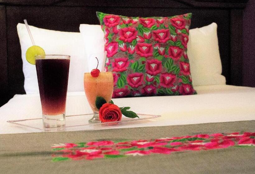 سوییت جونیور, Plaza Campeche