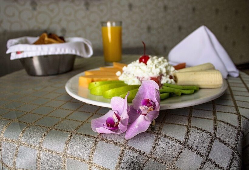 سوییت جونیور, Plaza Campeche