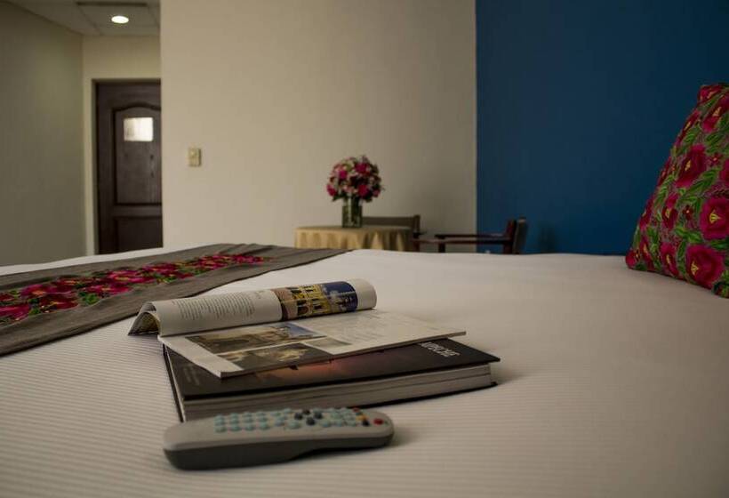 سوییت جونیور, Plaza Campeche