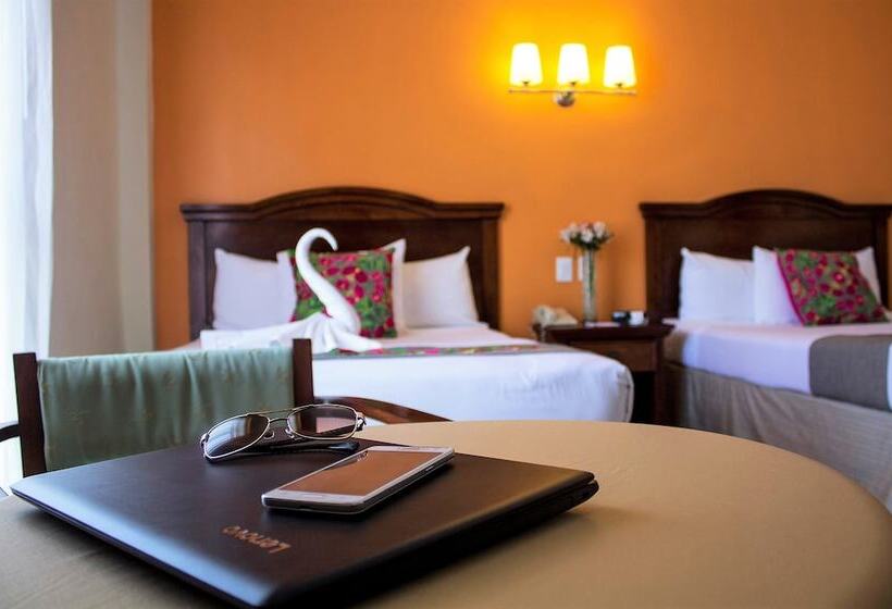 سوییت جونیور, Plaza Campeche