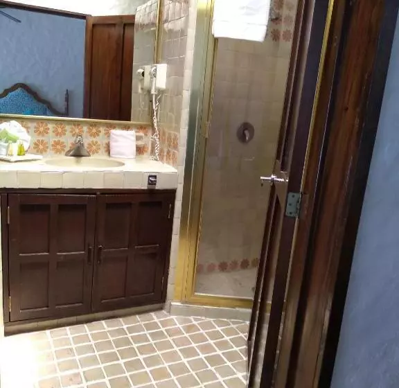 سوییت جونیور, Posada Quinta Las Flores