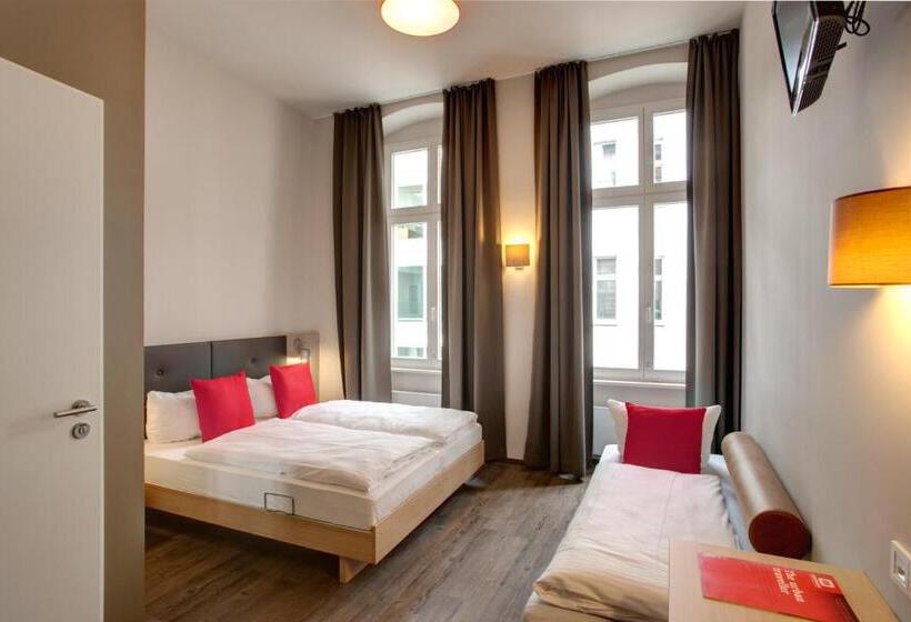 اتاق استاندارد سه نفره, Meininger Hotel Berlin Mitte