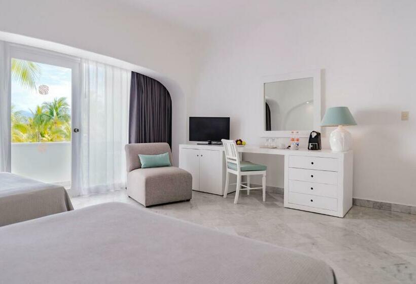 クラブルーム, Las Hadas By Brisas