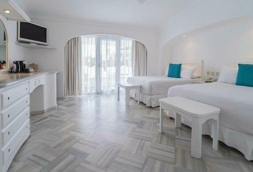 クラブルーム, Las Hadas By Brisas