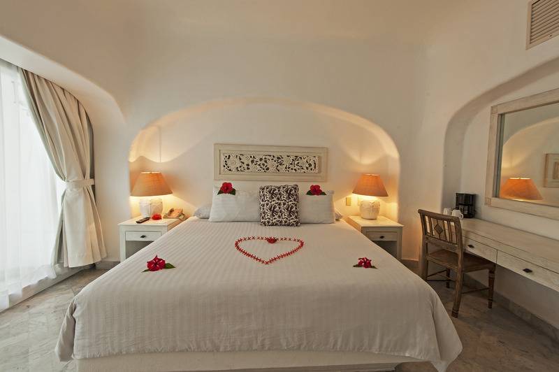 クラブルーム, Las Hadas By Brisas