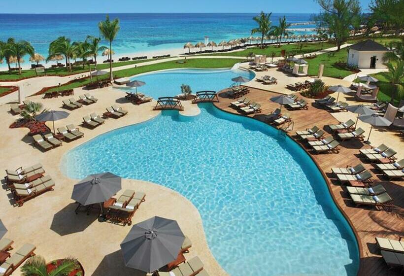 سوئیت جونیور کلوب با چشمانداز دریا, Secrets St. James