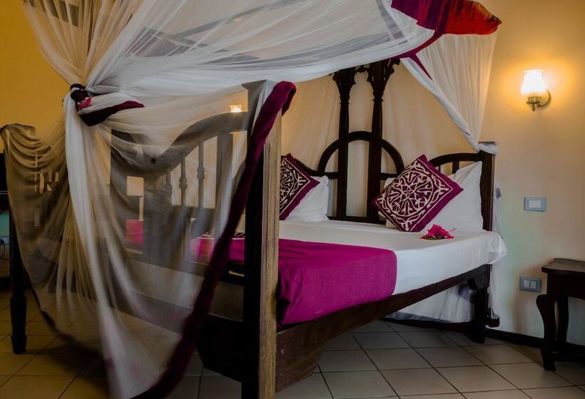 غرفة قياسية مطلّة علي البحر, Jaz Adonia