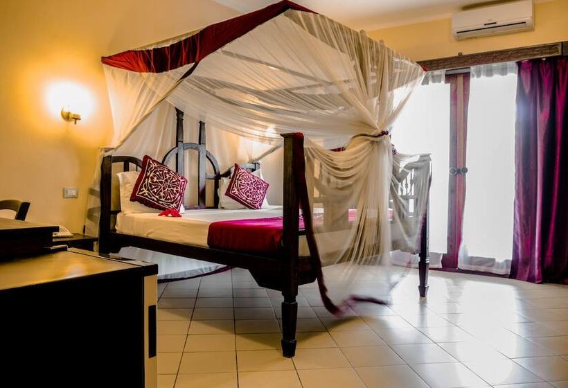 غرفة قياسية مطلّة علي البحر, Jaz Adonia