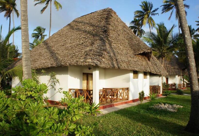 غرفة قياسية مطلّة علي البحر, Jaz Adonia