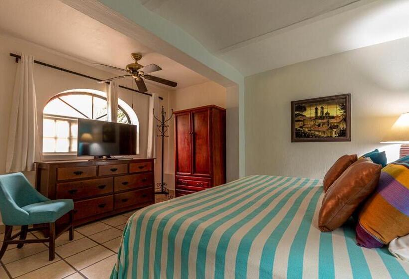 Люкс Повышенной Комфортности, Casa Del Sol Inn