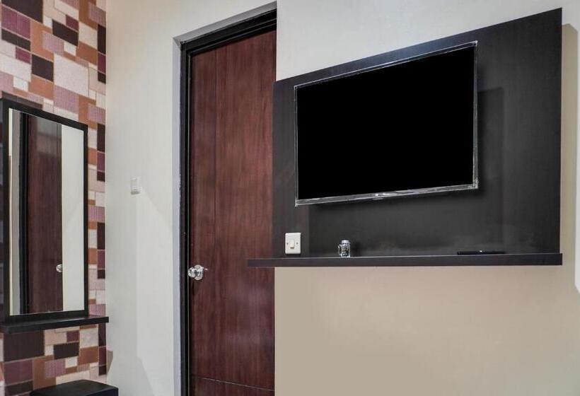 Номер Deluxe Кровать Кинг, Oyo 3826 Columbus Residence K11