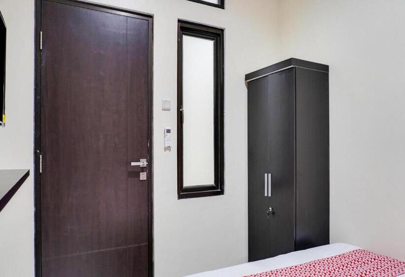 Номер Deluxe Кровать Кинг, Oyo 3826 Columbus Residence K11