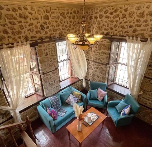 Deluxe Suite King Bed, Mille Kaleiçi