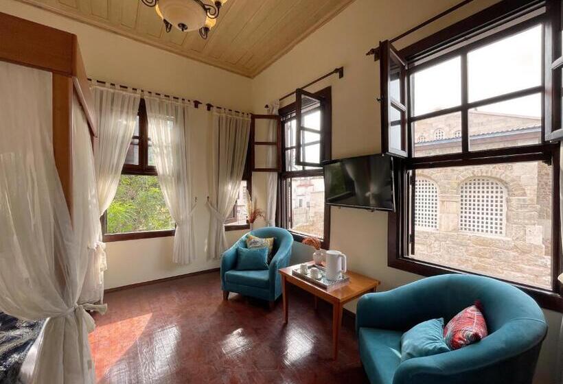 اتاق سوپریور, Mille Kaleiçi