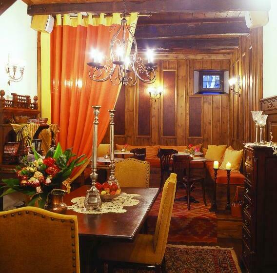 غرفة قياسية, Santikos Mansion, Santikos Collection