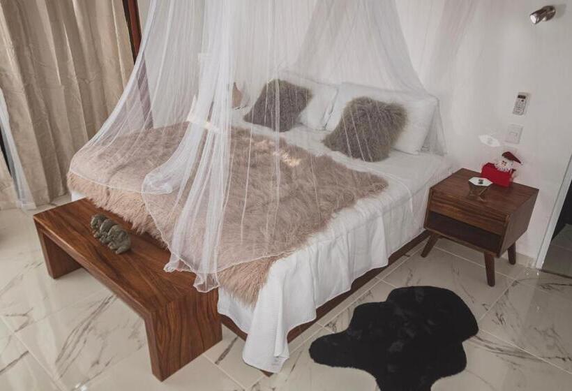 מיטת קינג בסוויטה, Blue Bird