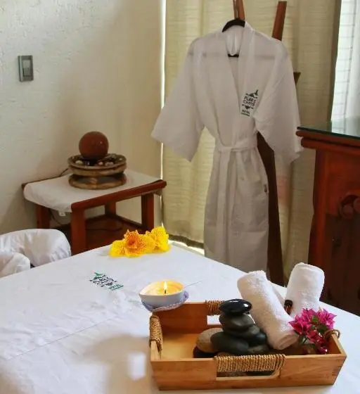 اتاق لوکس با بالکن, Concierge Flor Y Canto