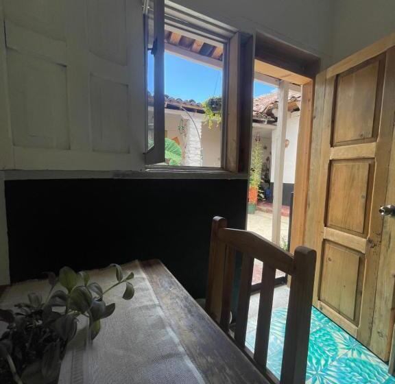 ベーシックトリプルルーム, Hostal Posada Mi Casa