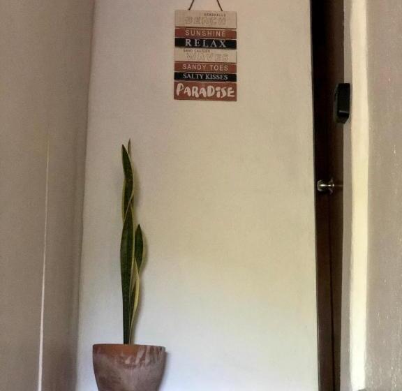 חדר אקונומי, Refugio Del Cielo #