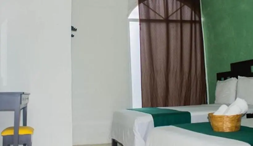 اتاق استاندارد چهار تخته, Rosvel