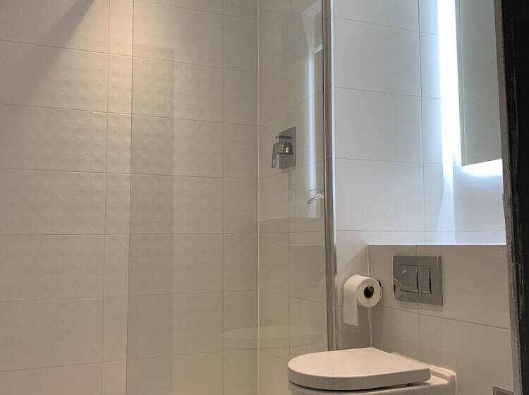 Номер Deluxe, Motel Air Glasgow Airport