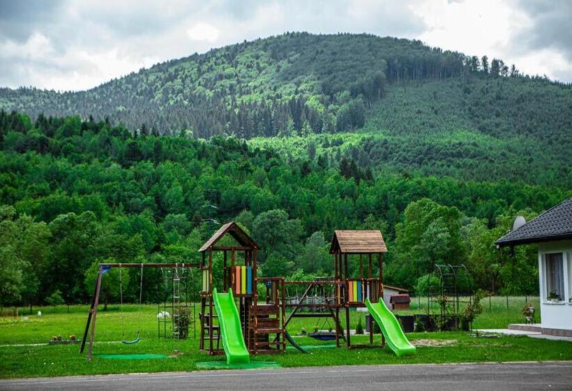 Люкс 2 Спальни, Pensiunea Arc Bucovina