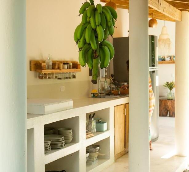 غرفة قياسية ثلاثية مطلة علي الحديقة, Kibayo Lagoon Villa