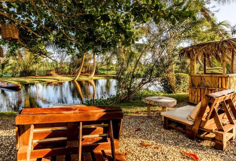 غرفة قياسية مزوَّدة بشُرفة, Kibayo Lagoon Villa