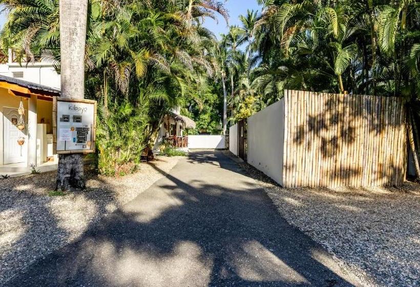 غرفة ديلوكس مطلّة علي الحديقة, Kibayo Lagoon Villa