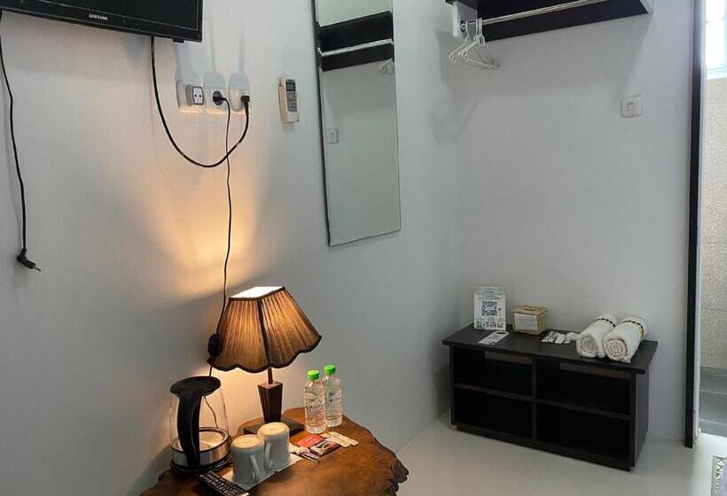 Номер Deluxe, Padekosan