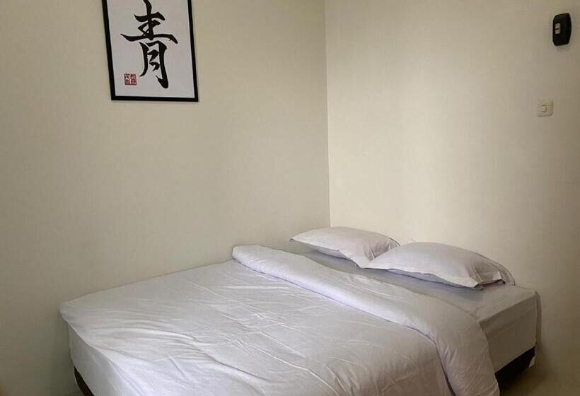 Номер Deluxe, Padekosan