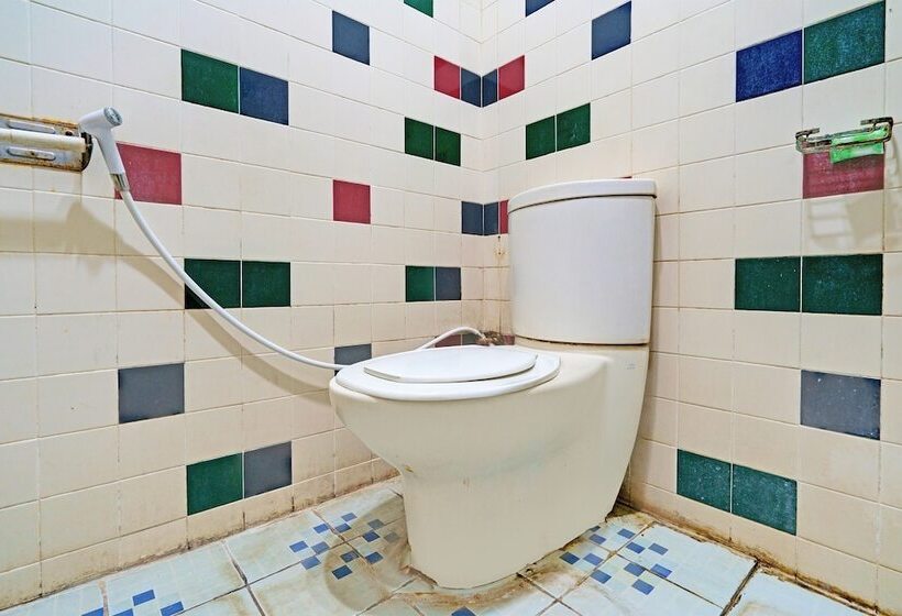 デラックスルーム, Oyo Flagship 90723 Khalifi House Malang