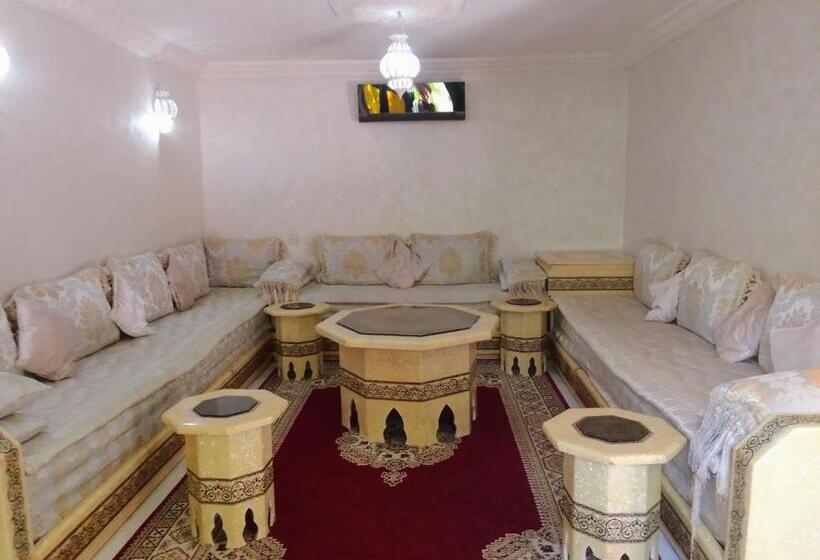 استودیو خانوادگی, Riad Redwan