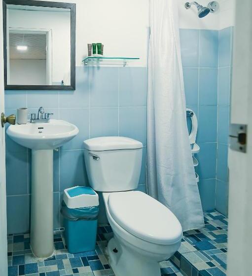 标准间, Sunset Catalina