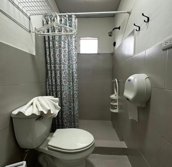 标准间, Sunset Catalina