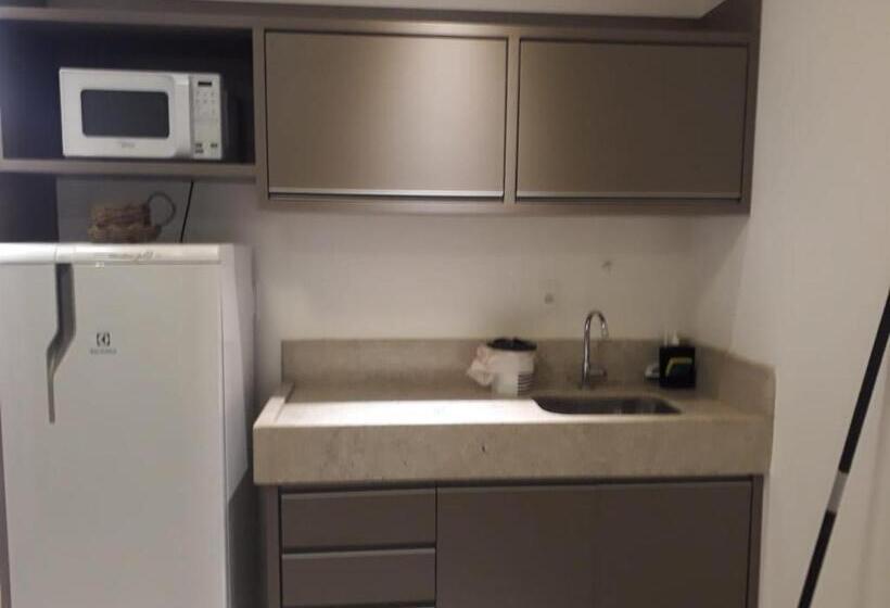 プールビュースタンダードルーム, Condominio Barretos Thermas Park   Condo