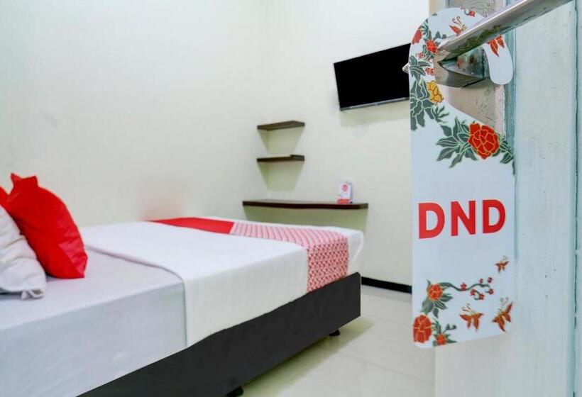 豪华套房, Capital O 90709 Djati Guest House