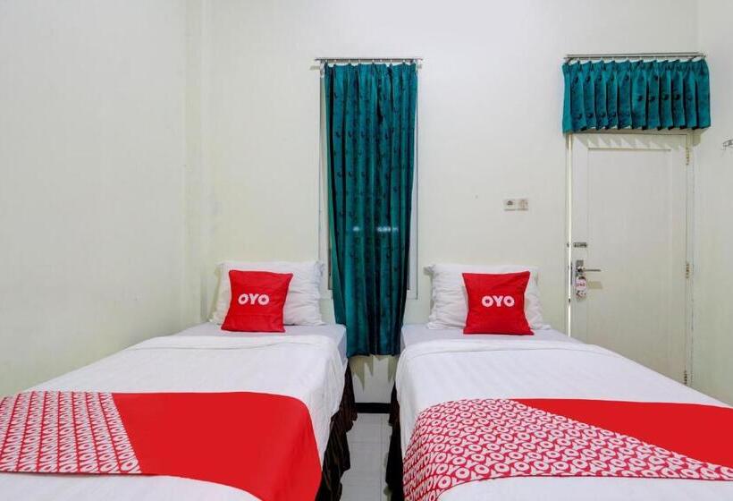 豪华房间, Capital O 90709 Djati Guest House