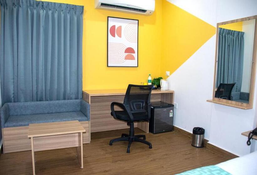 חדר סופריור עם מיטת קינג, Seasons Inn