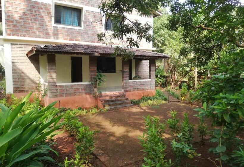 غرفة أساسية ثلاثية, Verandah Solitude By The Sea Homestay