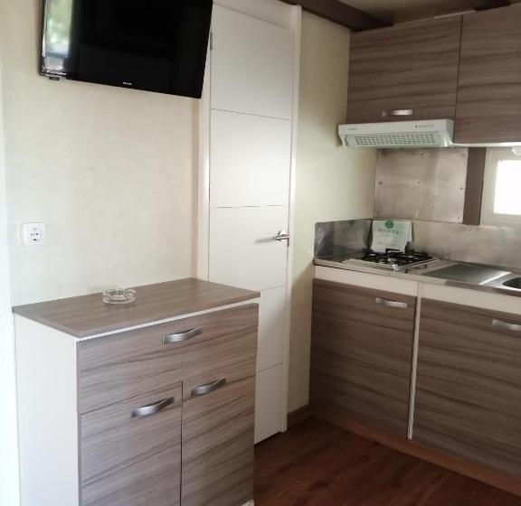 بنجلو ديلوكس, Camping-bungalows Altomira