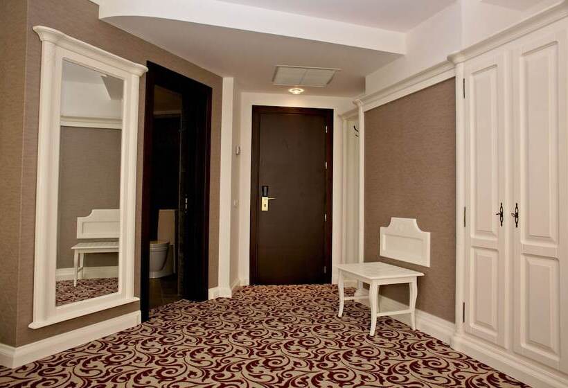 Номер Deluxe, Bellaria