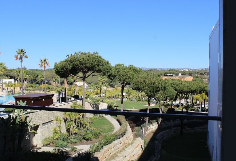 חדר דחוקס עם מיטת קינג, Conrad Algarve