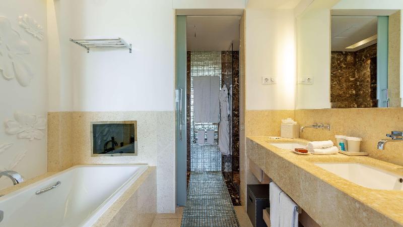 חדר דלוקס נוף בריכה, Conrad Algarve