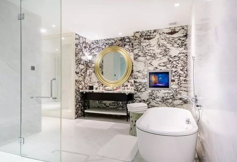 سوئیت دلوکس 2 خوابه, Resorts World Sentosa   Hotel Michael