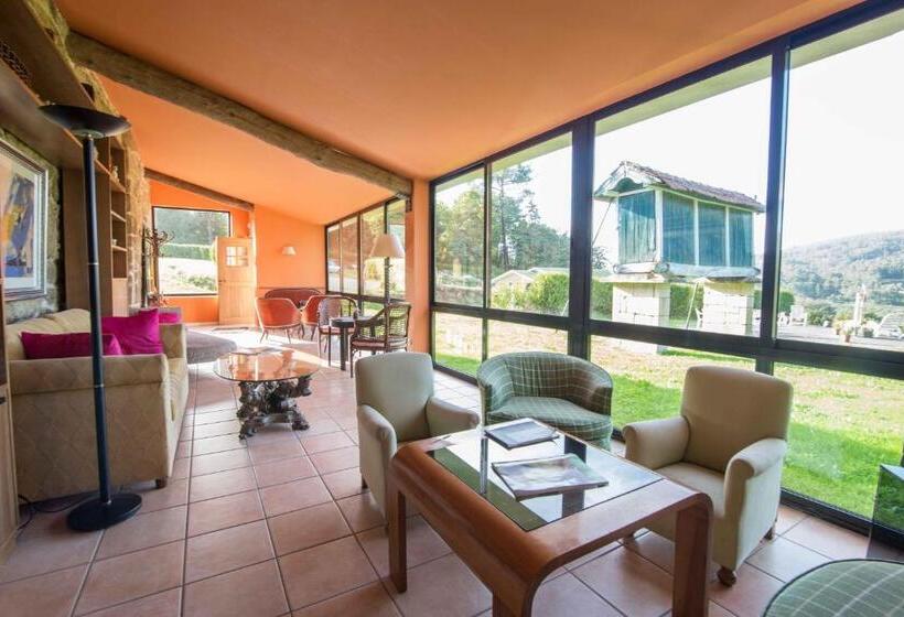 Дом 4 Спальни, Pazo Da Cruz