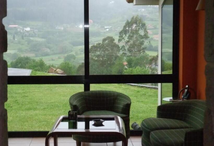 Дом 4 Спальни, Pazo Da Cruz