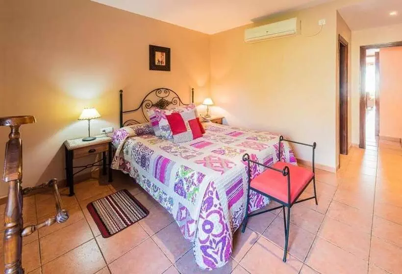 کلبه ییلاقی, Apartamentos & Casa Rural Boada Con Jardin Interior Y Barbacoa