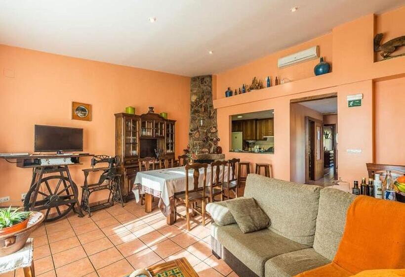 شاليه غرفة نوم واحدة, Apartamentos & Casa Rural Boada Con Jardin Interior Y Barbacoa